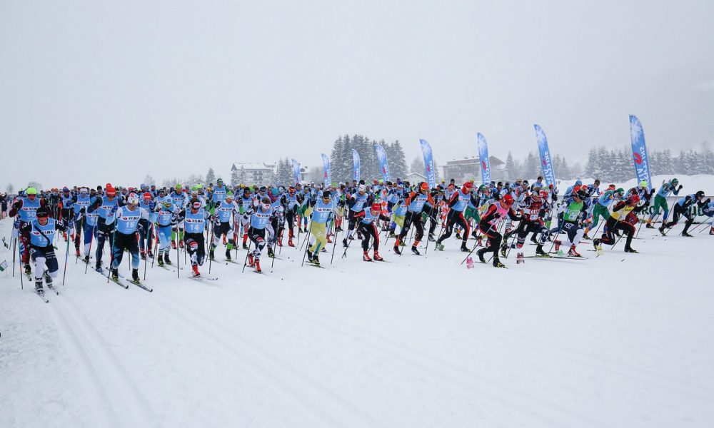 Sciatori in gara per la Dobbiaco Cortina Granfondo